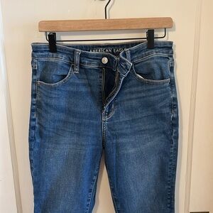 American Eagle Outfitters High-Rise Jegging